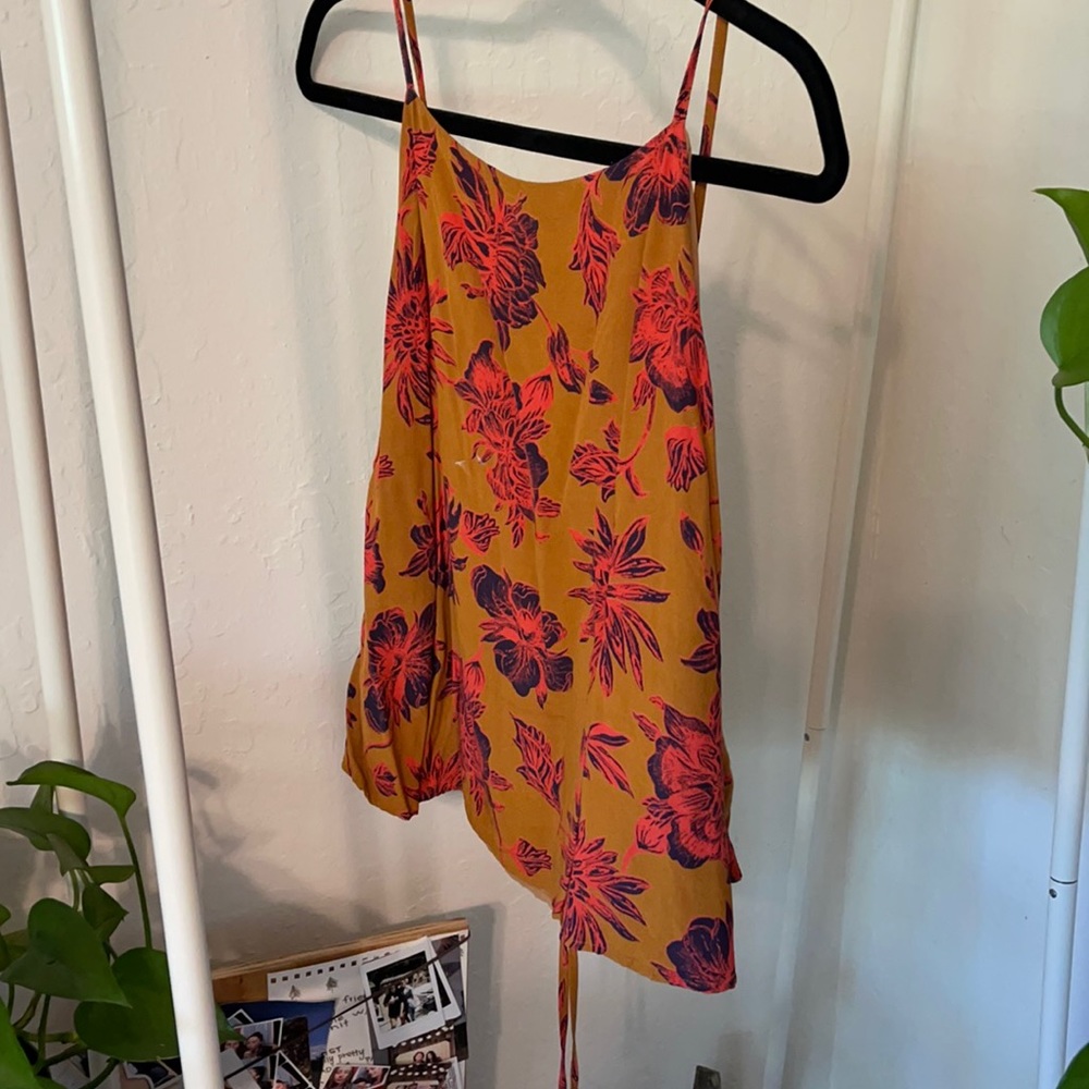 Printed high neck tank